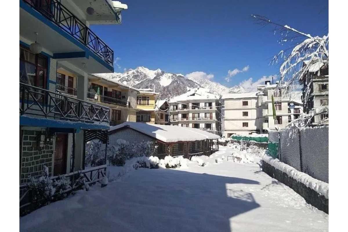 Hotel Seraj International Manāli Extérieur photo