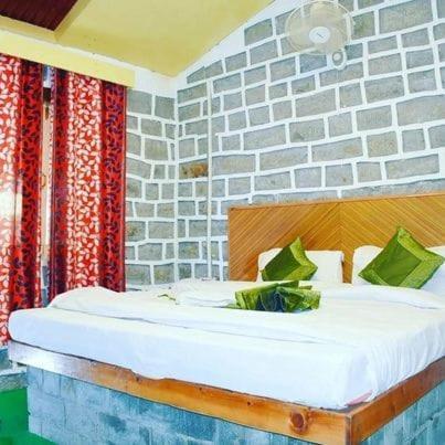 Hotel Seraj International Manāli Extérieur photo